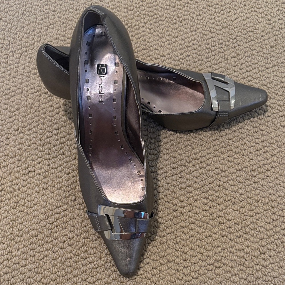 Women's Metallic Gray Flats with Buckle